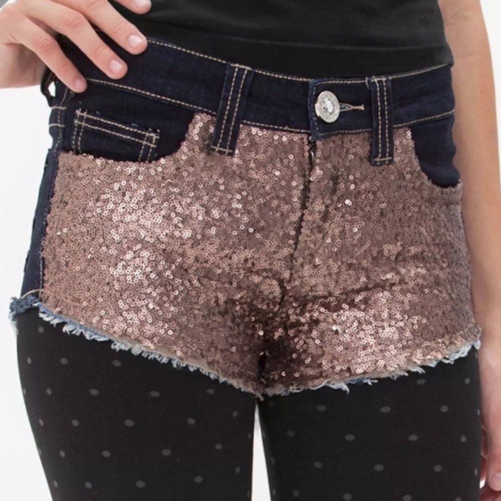 Daytrip Capricorn high rise shorts